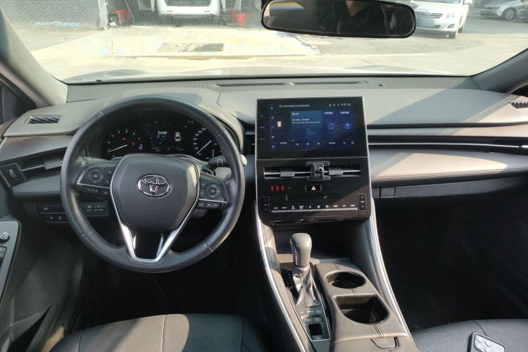 Used Toyota Avalon 2022 2.5L Luxury Edition Center Console