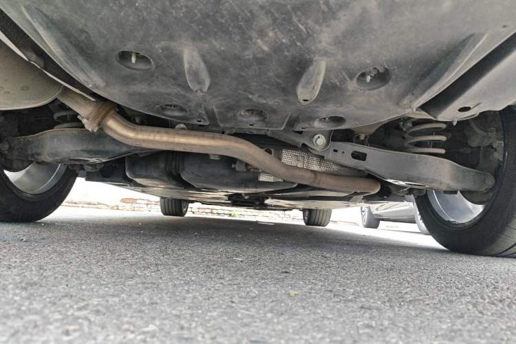 Used Toyota Avalon 2022 Dual-Engine 2.5L XLE Premium Edition Chassis Rear