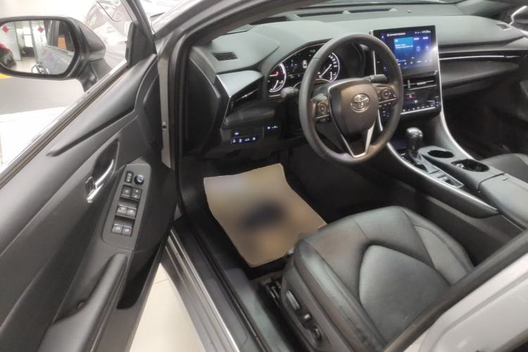 Used Toyota Avalon 2022 Dual-Engine 2.5L Luxury Edition Driver Seat
