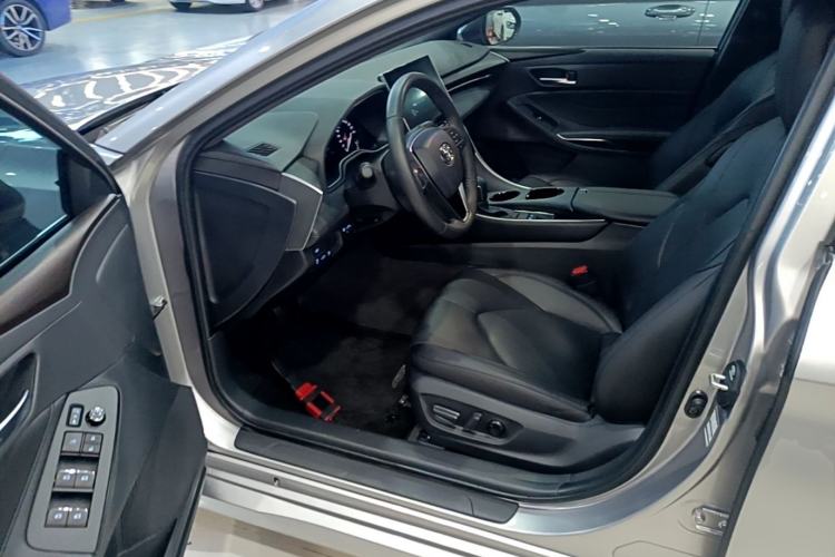 Used Toyota Avalon 2022 2.0L Luxury Edition Driver Seat