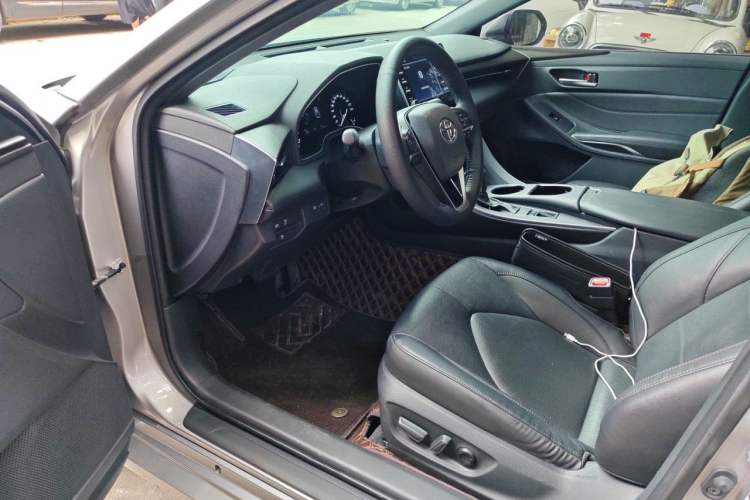 Used Toyota Avalon 2022 2.0L Luxury Edition Driver Seat