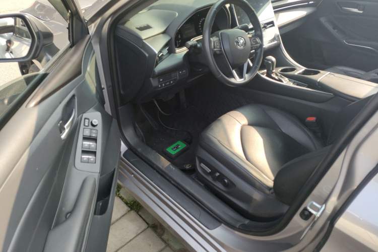 Used Toyota Avalon 2022 2.5L Luxury Edition Driver Seat