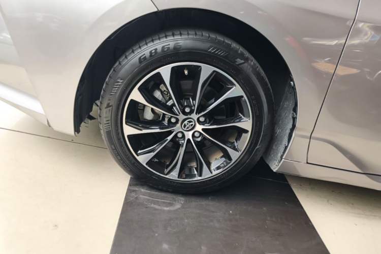 Used Toyota Avalon 2022 2.0L Luxury Edition Exterior 4