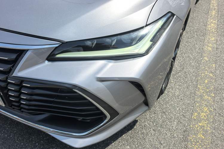 Used Toyota Avalon 2022 2.0L Luxury Edition Exterior 4