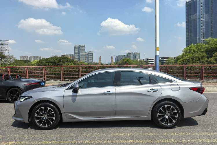 Used Toyota Avalon 2022 2.0L Luxury Edition Exterior 9