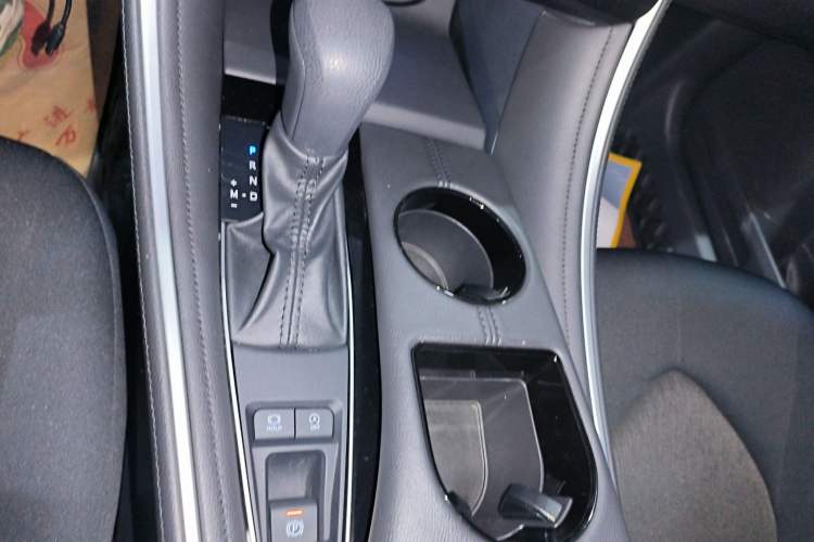 Used Toyota Avalon 2022 2.0L Ambition Edition Gear Lever