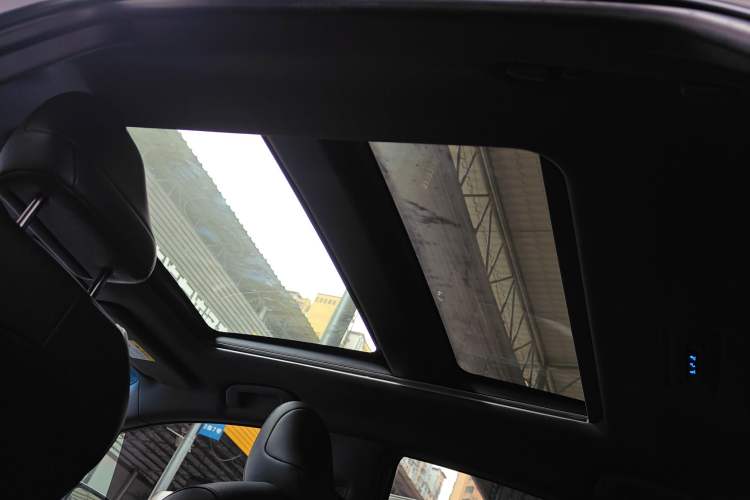 Used Toyota Avalon 2022 2.5L Touring Premium Edition Headliner