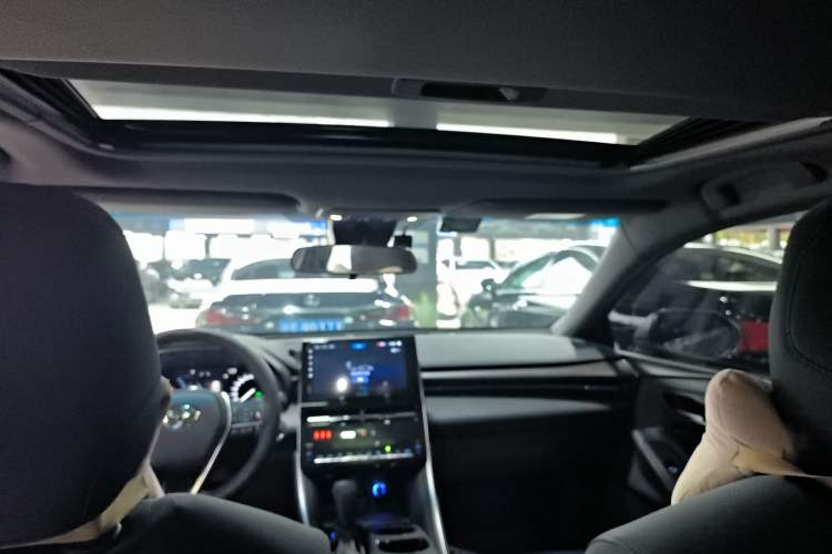 Used Toyota Avalon 2022 2.0L Ambition Edition Headliner