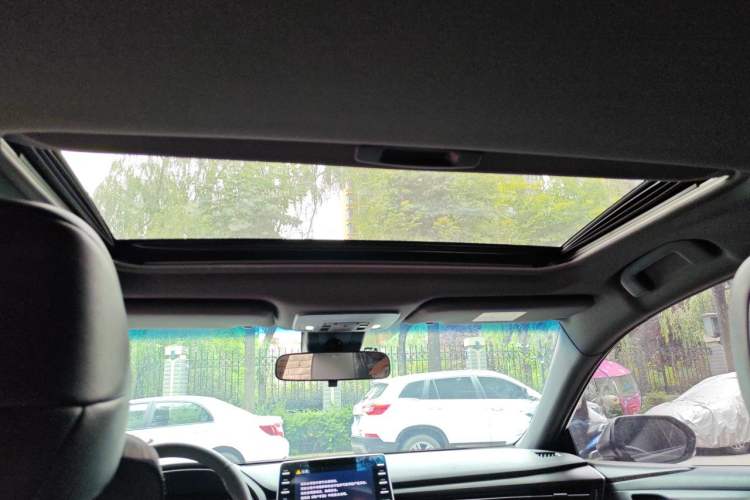 Used Toyota Avalon 2022 2.0L Luxury Edition Headliner