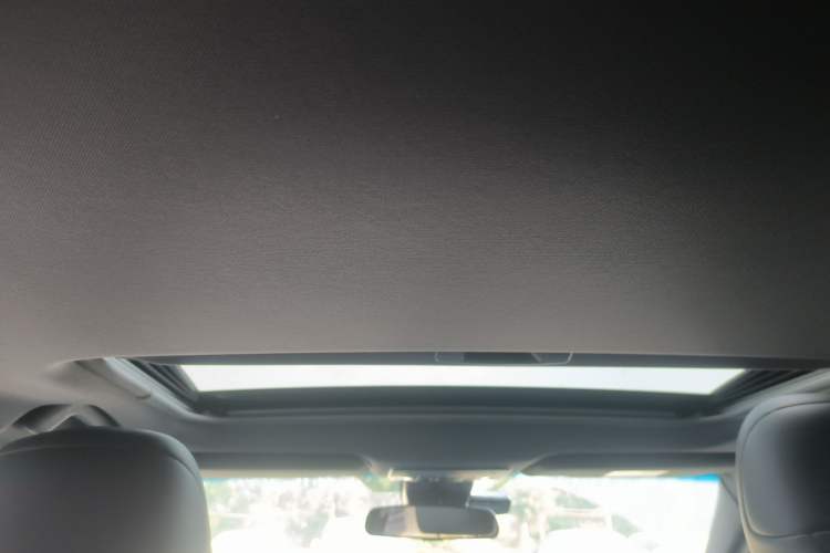 Used Toyota Avalon 2022 2.5L Luxury Edition Headliner