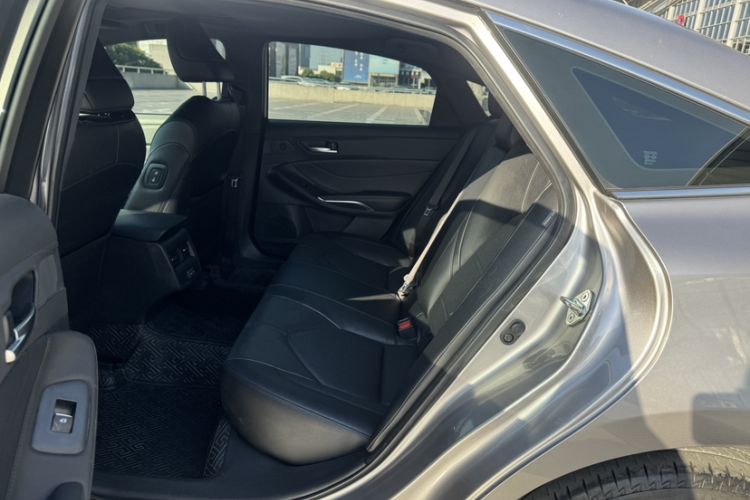 Used Toyota Avalon 2022 2.0L Luxury Edition Interior 3