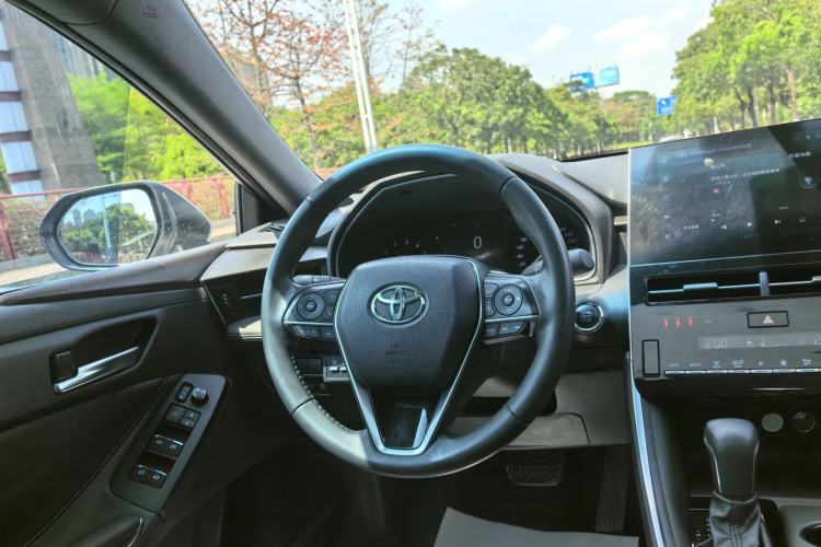 Used Toyota Avalon 2022 2.0L Luxury Edition Interior 3