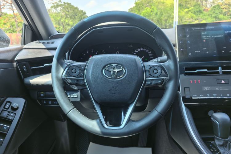 Used Toyota Avalon 2022 2.0L Luxury Edition Interior 4