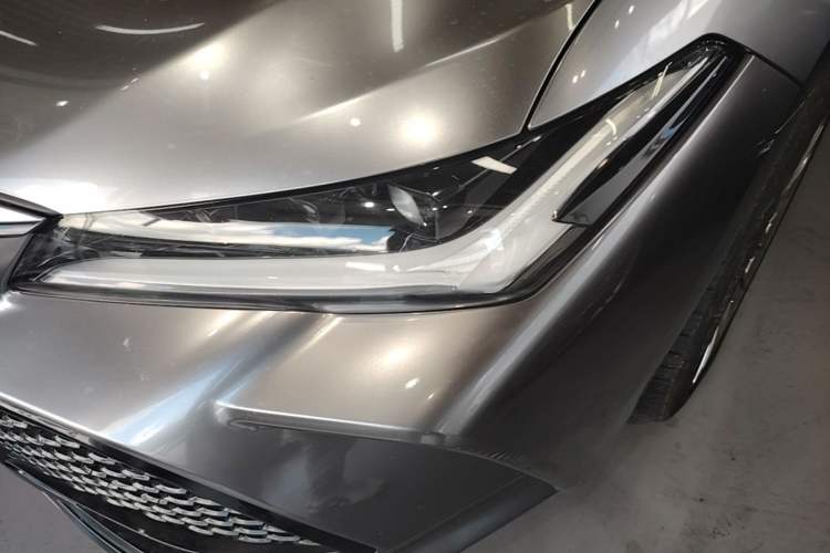 Used Toyota Avalon 2022 Dual-Engine 2.5L XLE Premium Edition Left Front Headlight