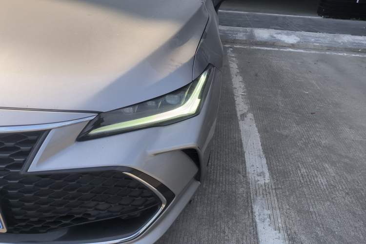 Used Toyota Avalon 2022 2.5L Luxury Edition Left Front Headlight
