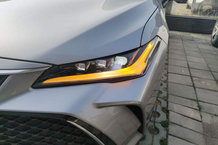 Used Toyota Avalon 2022 2.5L Luxury Edition Left Front Headlight
