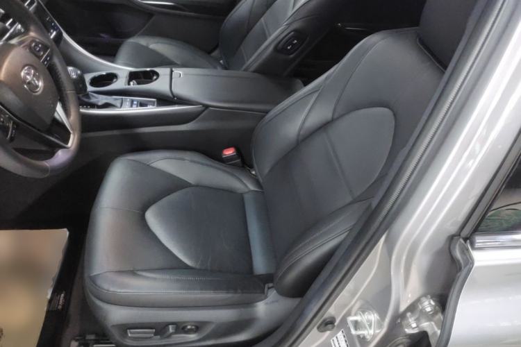 Used Toyota Avalon 2022 Dual-Engine 2.5L Luxury Edition Left Front Seat