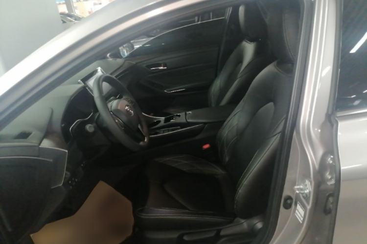 Used Toyota Avalon 2022 2.0L Ambition Edition Left Front Seat