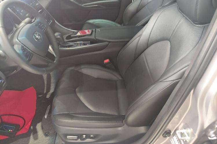 Used Toyota Avalon 2022 2.0L Luxury Edition Left Front Seat