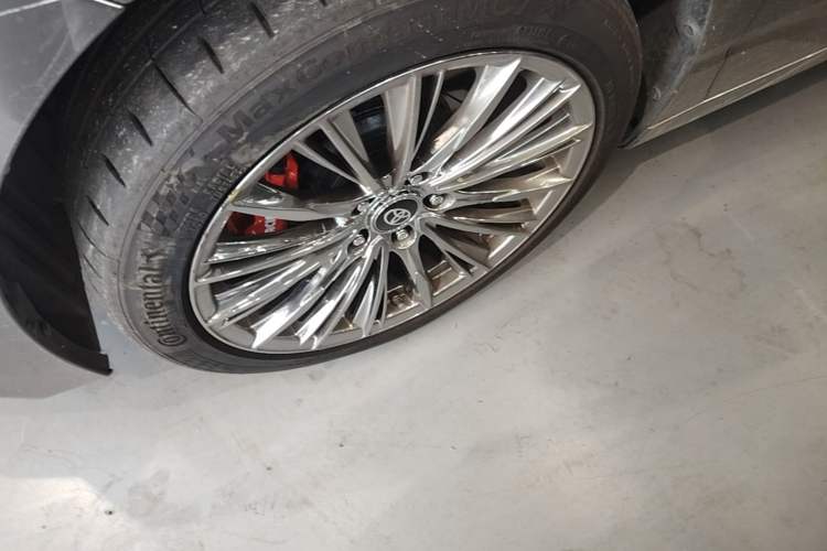 Used Toyota Avalon 2022 Dual-Engine 2.5L XLE Premium Edition Left Front Wheel Hub