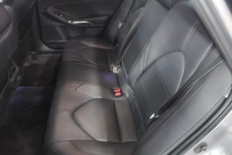 Used Toyota Avalon 2022 Dual-Engine 2.5L Luxury Edition Left Rear Seat