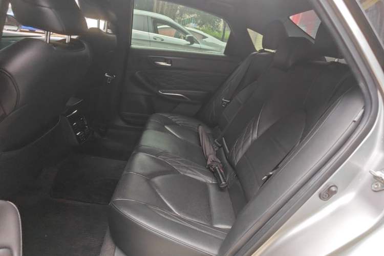 Used Toyota Avalon 2022 2.5L Touring Premium Edition Left Rear Seat