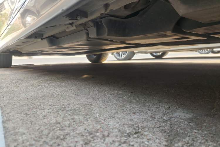 Used Toyota Avalon 2022 Dual-Engine 2.5L Luxury Edition Left Side Sill
