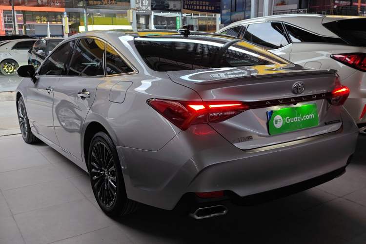 Used Toyota Avalon 2022 2.5L Touring Premium Edition Rear Left 45 Deg