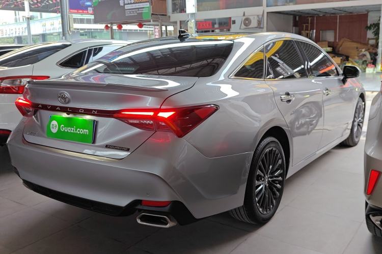 Used Toyota Avalon 2022 2.5L Touring Premium Edition Rear Right 45 Deg