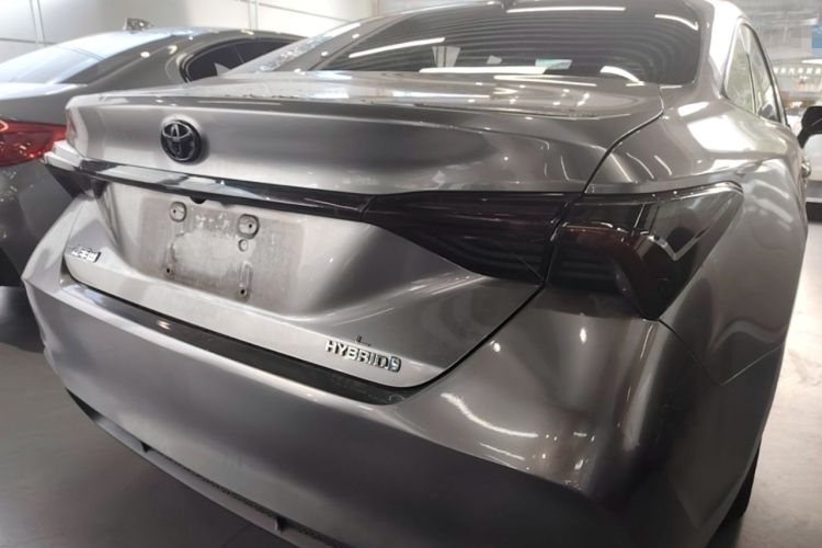 Used Toyota Avalon 2022 Dual-Engine 2.5L XLE Premium Edition Rear Right 45 Deg