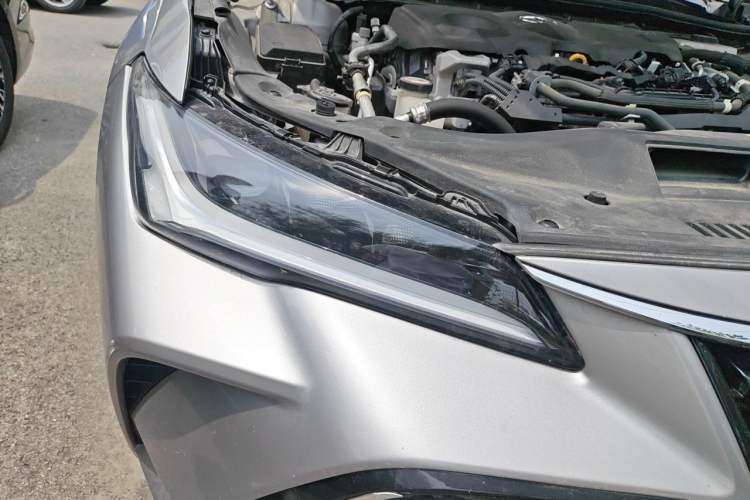 Used Toyota Avalon 2022 Dual-Engine 2.5L XLE Premium Edition Right Front Headlight
