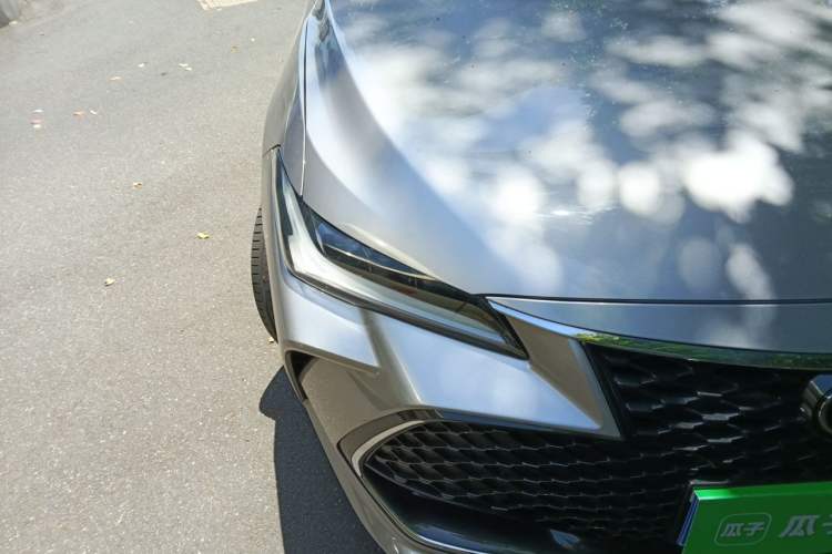 Used Toyota Avalon 2022 2.5L Luxury Edition Right Front Headlight