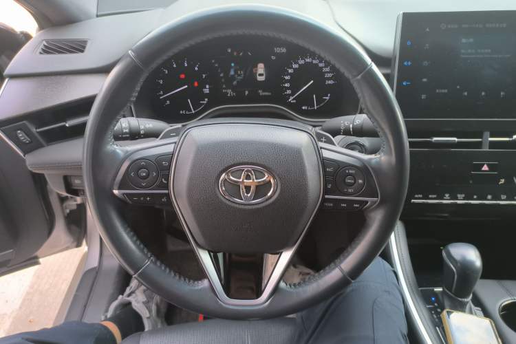 Used Toyota Avalon 2022 2.5L Luxury Edition Steering Wheel