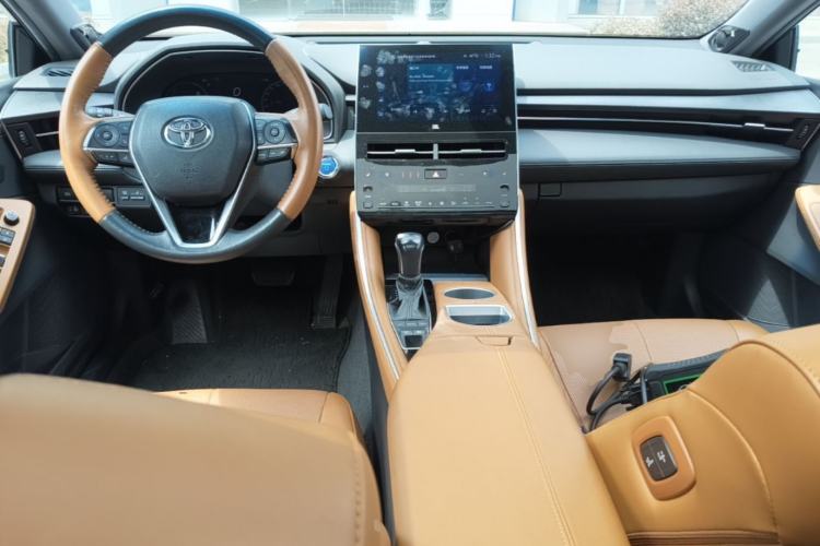 Used Toyota Avalon 2022 Dual-Engine 2.5L Limited Flagship Edition Center Console