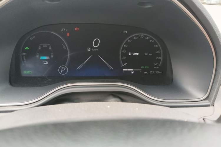 Used Toyota Avalon 2022 Dual-Engine 2.5L Limited Flagship Edition Odometer Close Up