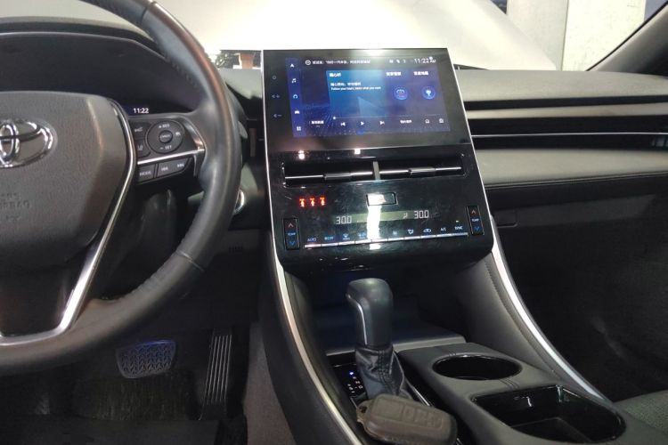 Used Toyota Avalon 2022 2.5L Luxury Edition Audio And AC Panel