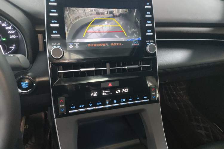 Used Toyota Avalon 2022 2.0L XLE Premium Edition Audio And AC Panel