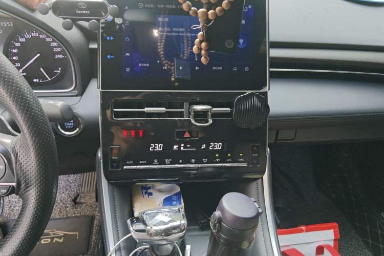 Used Toyota Avalon 2022 2.5L Luxury Edition Audio And AC Panel