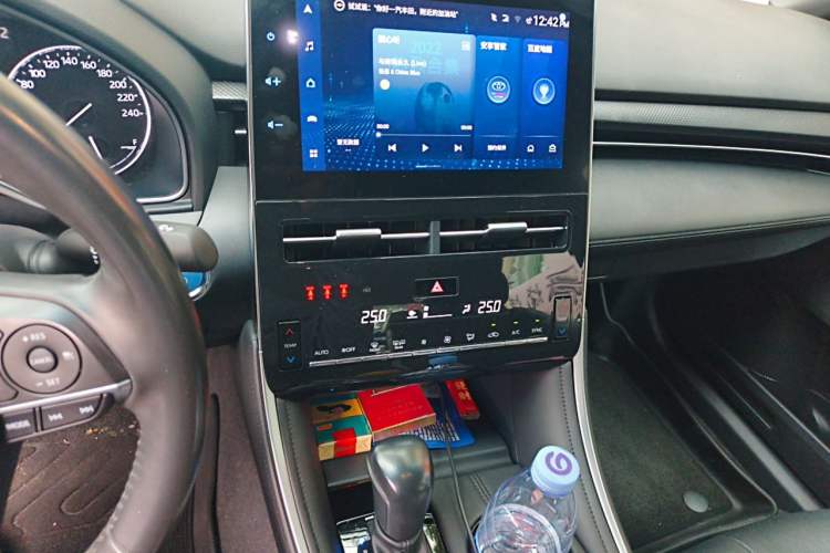 Used Toyota Avalon 2022 Dual-Engine 2.5L Luxury Edition Audio And AC Panel