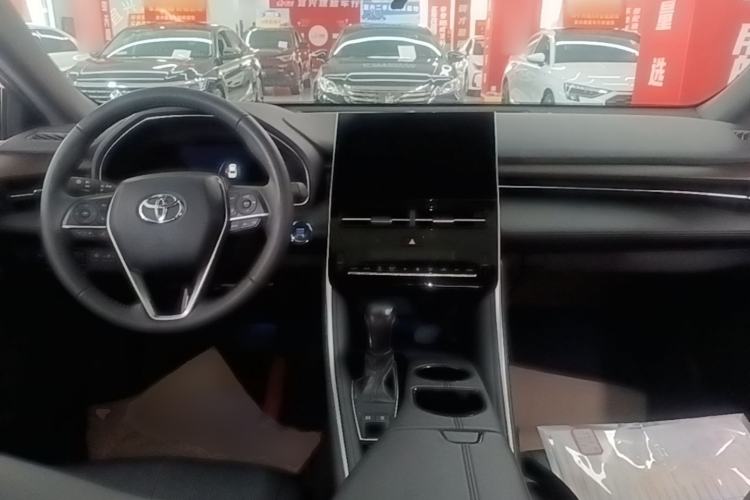 Used Toyota Avalon 2022 2.0L Luxury Edition Center Console