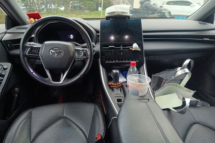 Used Toyota Avalon 2022 2.5L Luxury Edition Center Console