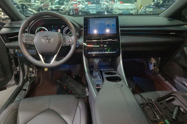 Used Toyota Avalon 2022 Dual-Engine 2.5L Luxury Edition Center Console