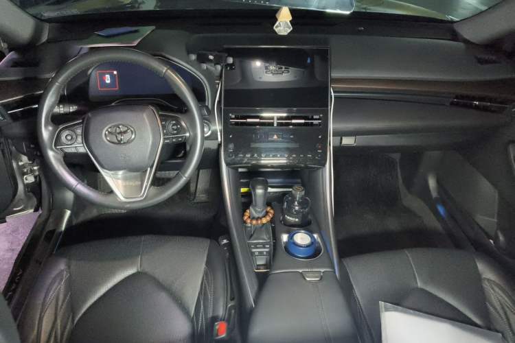 Used Toyota Avalon 2022 2.5L Touring Premium Edition Center Console