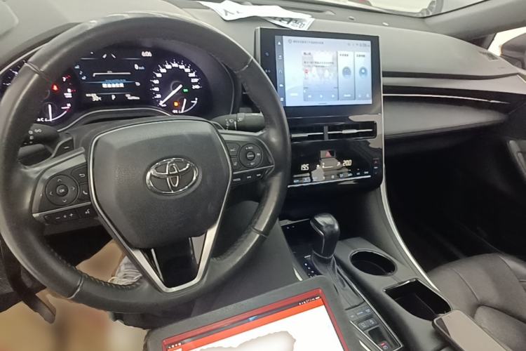 Used Toyota Avalon 2022 2.5L Luxury Edition Center Console