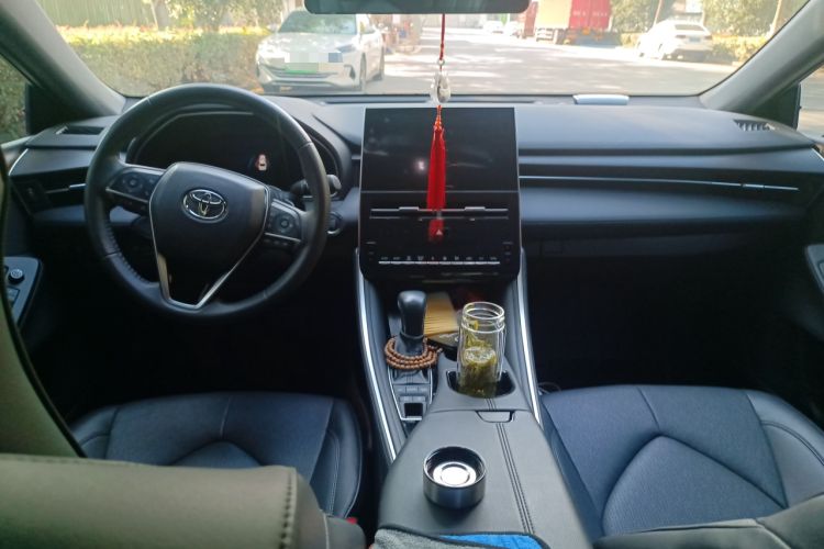 Used Toyota Avalon 2022 2.5L Luxury Edition Center Console