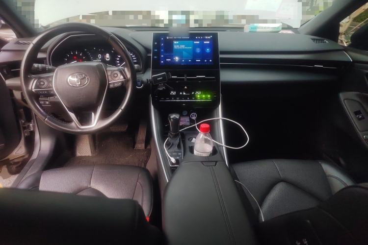 Used Toyota Avalon 2022 2.5L Luxury Edition Center Console