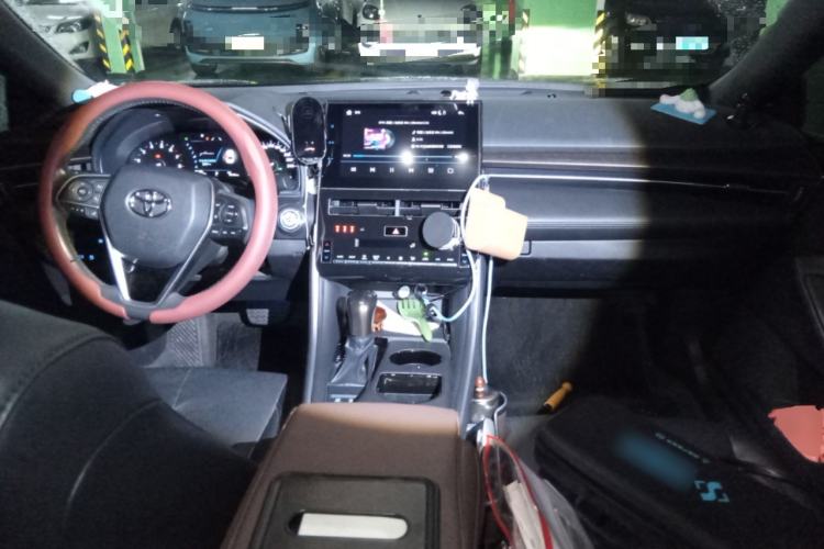 Used Toyota Avalon 2022 2.0L Luxury Edition Center Console