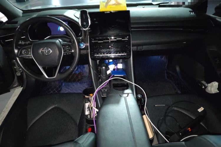 Used Toyota Avalon 2022 Dual-Engine 2.5L Luxury Edition Center Console