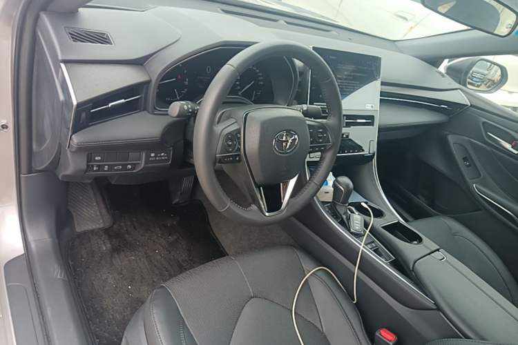 Used Toyota Avalon 2022 2.0L Luxury Edition Center Console