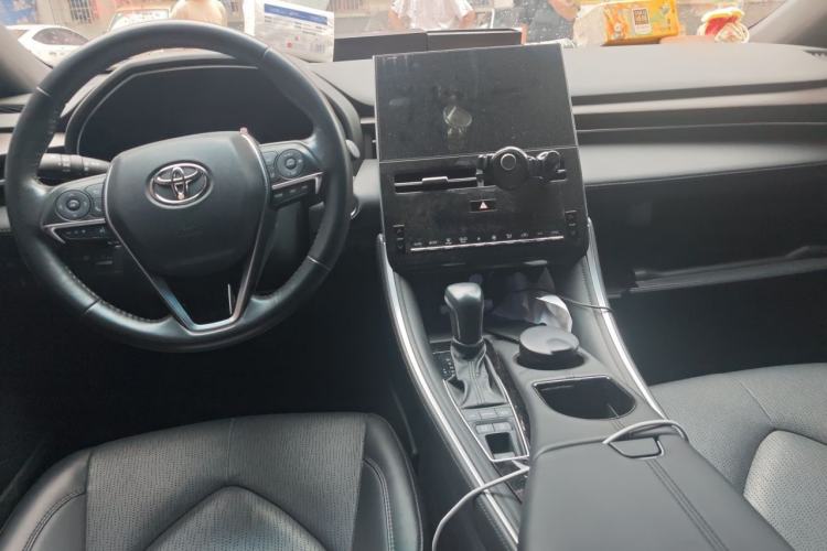 Used Toyota Avalon 2022 2.5L Luxury Edition Center Console